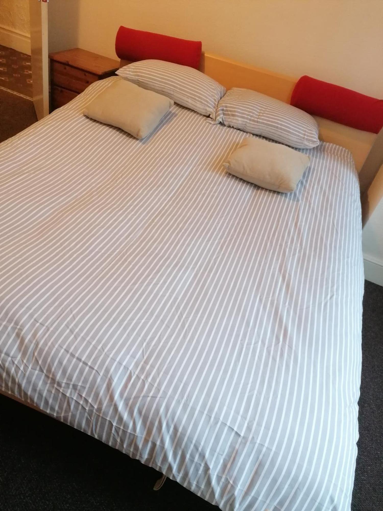 Hygis Home Of Relaxations Stoke-on-Trent Esterno foto